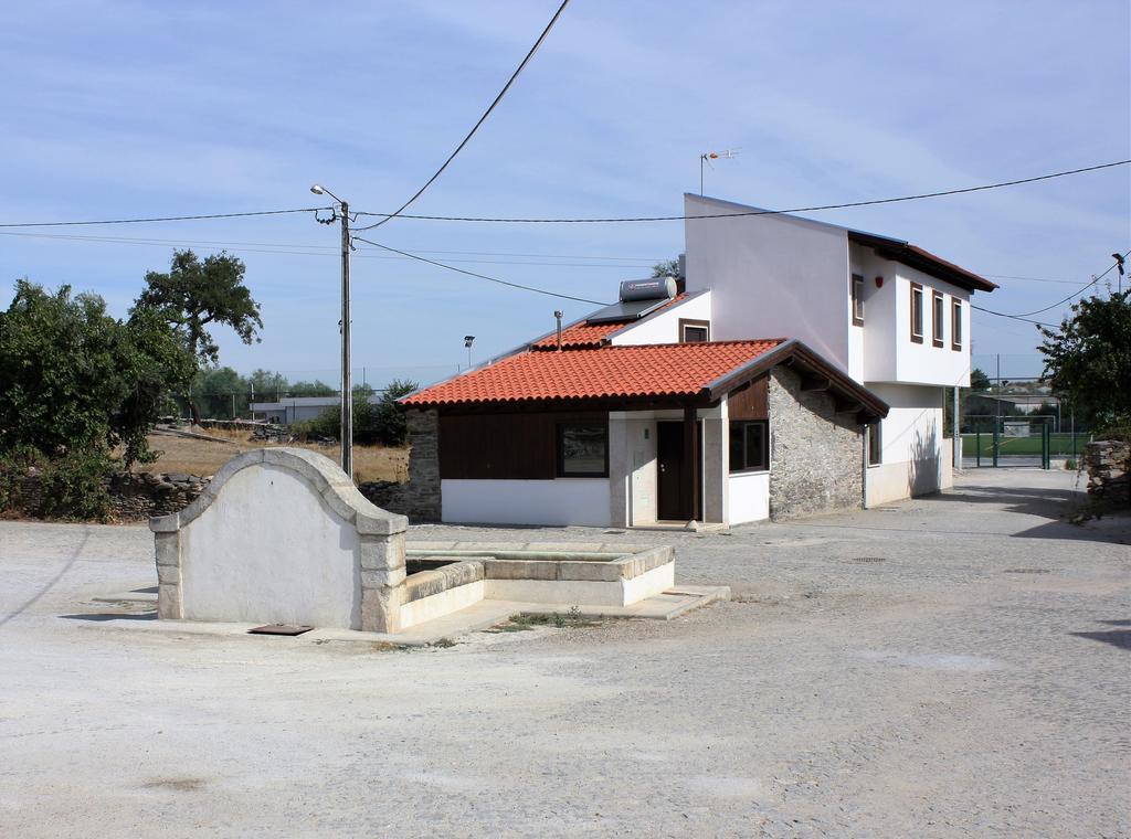 Villa Casa Do Ferrador Mirandela Esterno foto