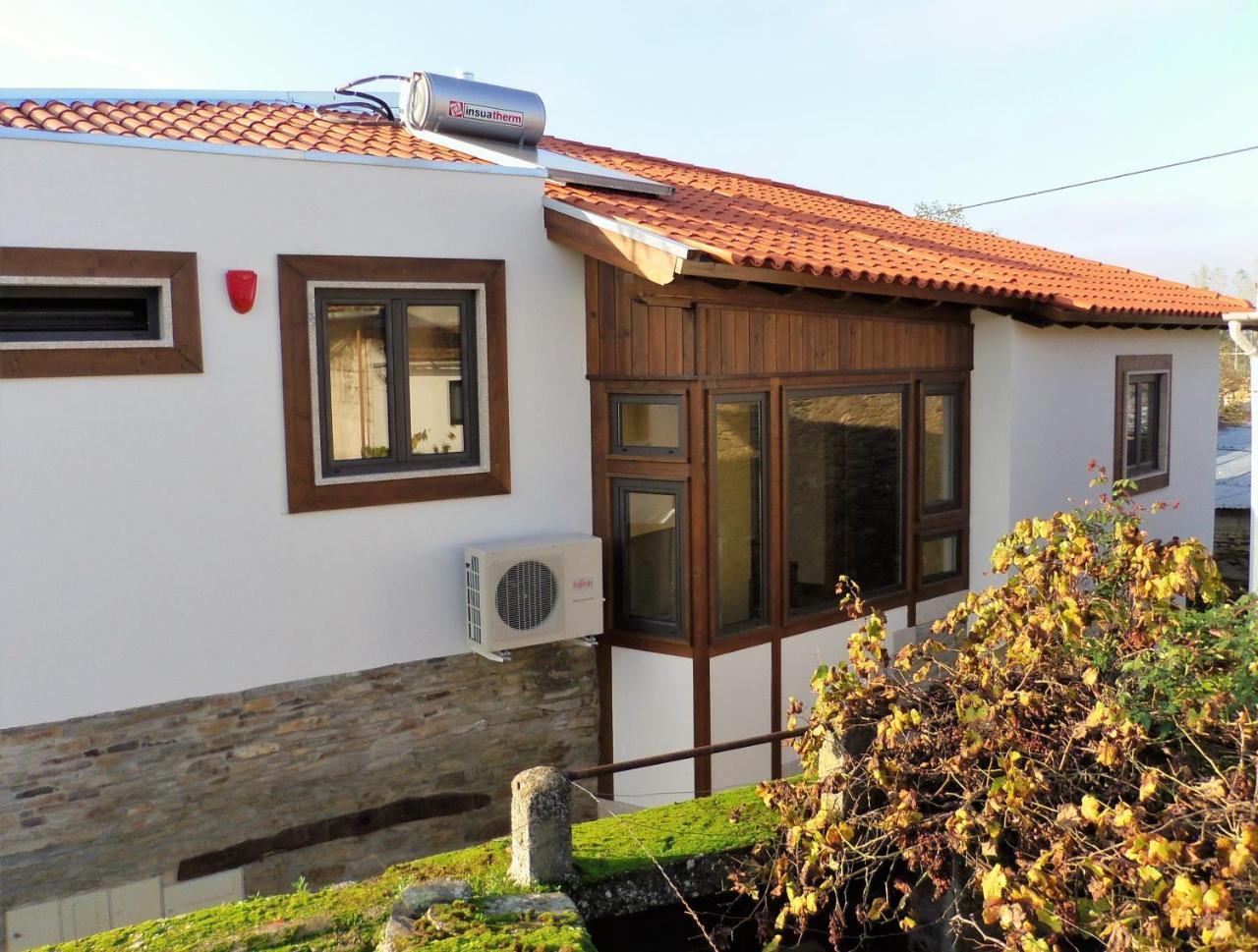 Villa Casa Do Ferrador Mirandela Esterno foto